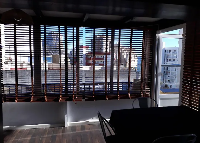 Atico Centrico, 50M De La Playa, Vista Al Mar, Wifi Fibra, Gran Terraza