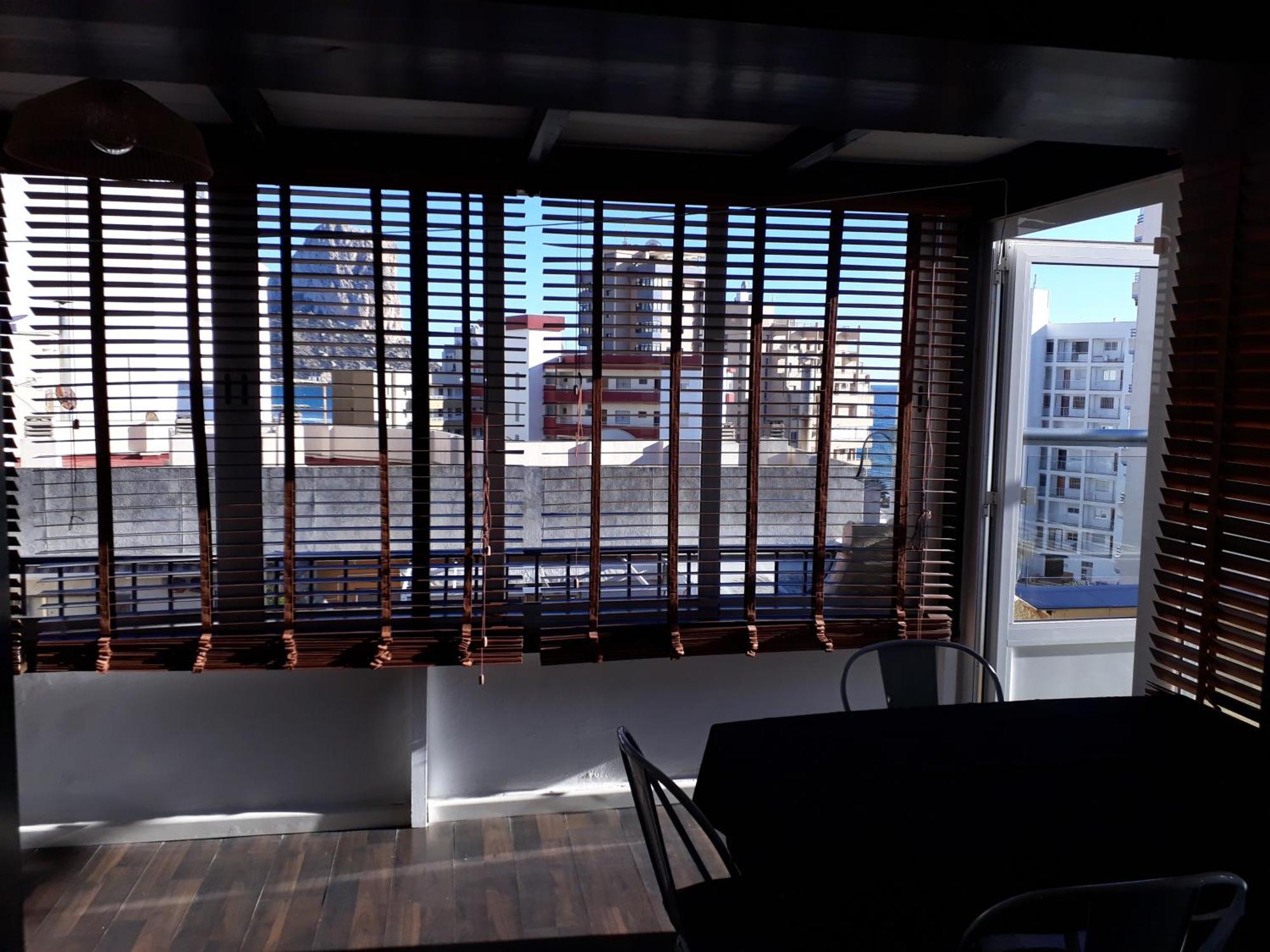 Apartment Atico Centrico, 50m De La Playa, Vista Al Mar, Wifi Fibra, Gran Terraza Calp