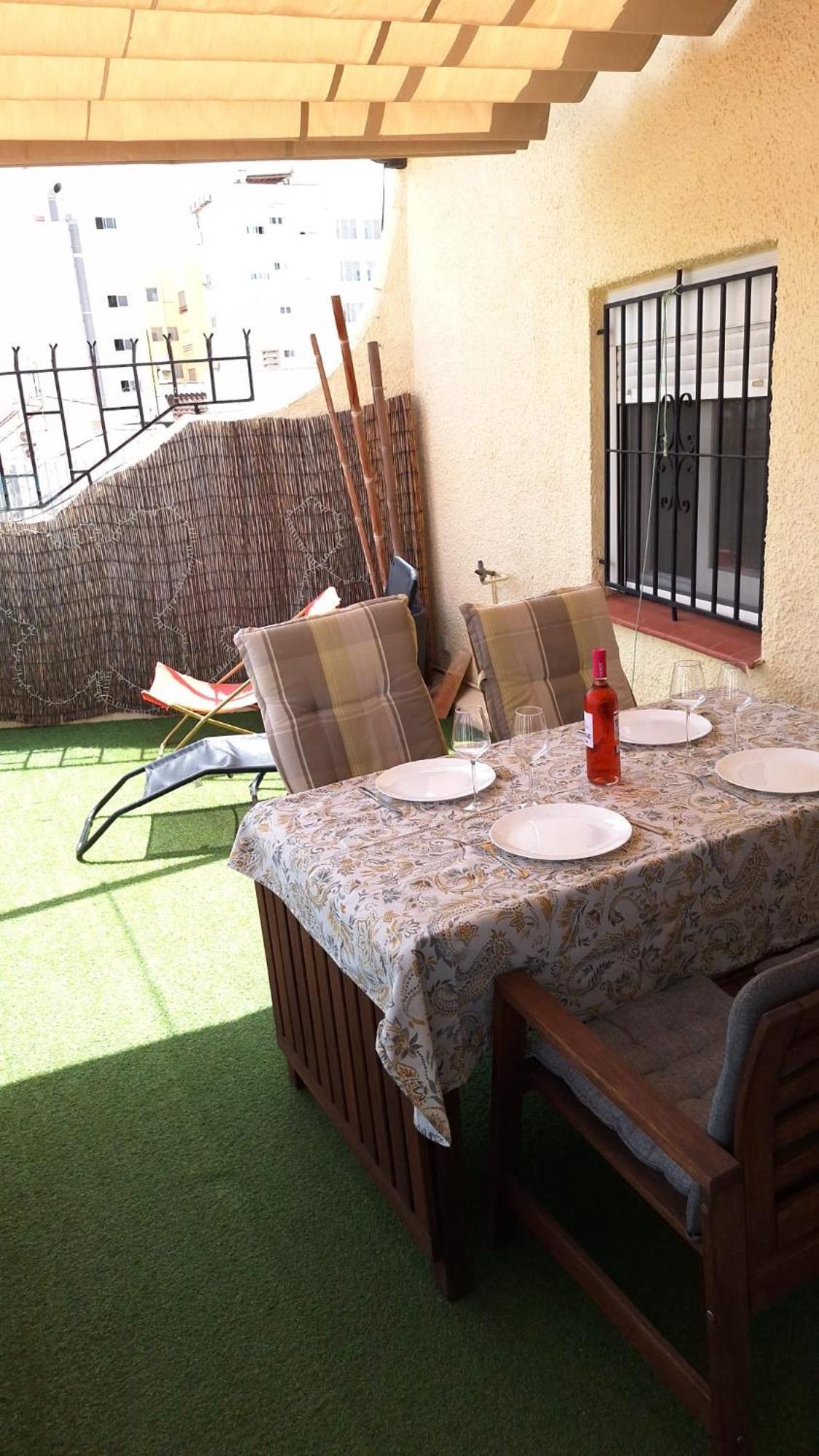 Atico Centrico, 50m De La Playa, Vista Al Mar, Wifi Fibra, Gran Terraza *